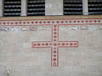 Lyon, Abbaye d'Ainay, Clocher-porche, Decor en croix